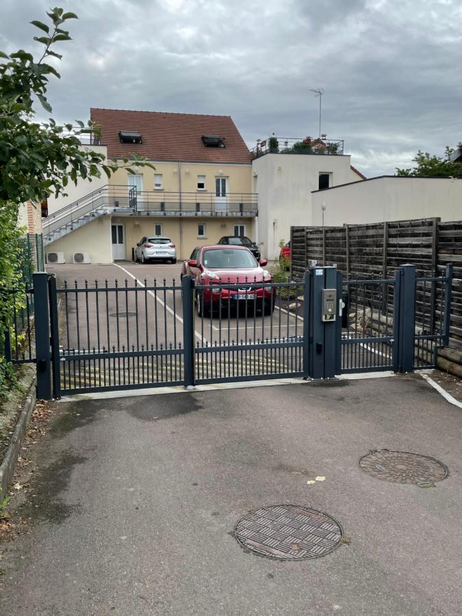 Studio Calme Et Cosy Saint-Julien-les-Villas Buitenkant foto